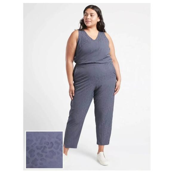Athleta Brooklyn Textured Jacquard Leopard Medieval Violet Jumpsuit Size 24 - Picture 1 of 10